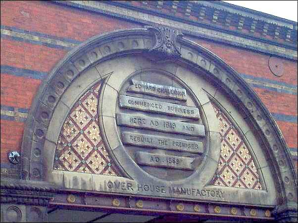 overhouse_front.jpg (63869 bytes)